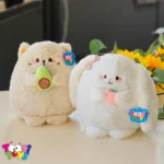 عروسک خرگوش هلو به دست