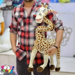 عروسک زرافه ماداگاسکار