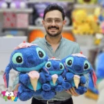 عروسک استیج بستنی به دست