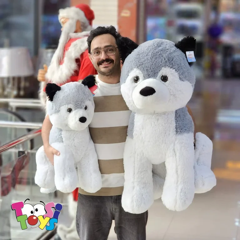 عروسک هاسکی نشسته