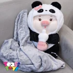 عروسک پتو بالشتی خوک لپی شیک به دست